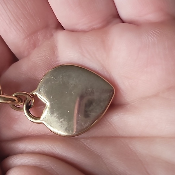 Vintage Heart Necklace - Picture 8 of 16